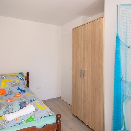 Apartman Dana Kastelir-Labinci Exterior foto